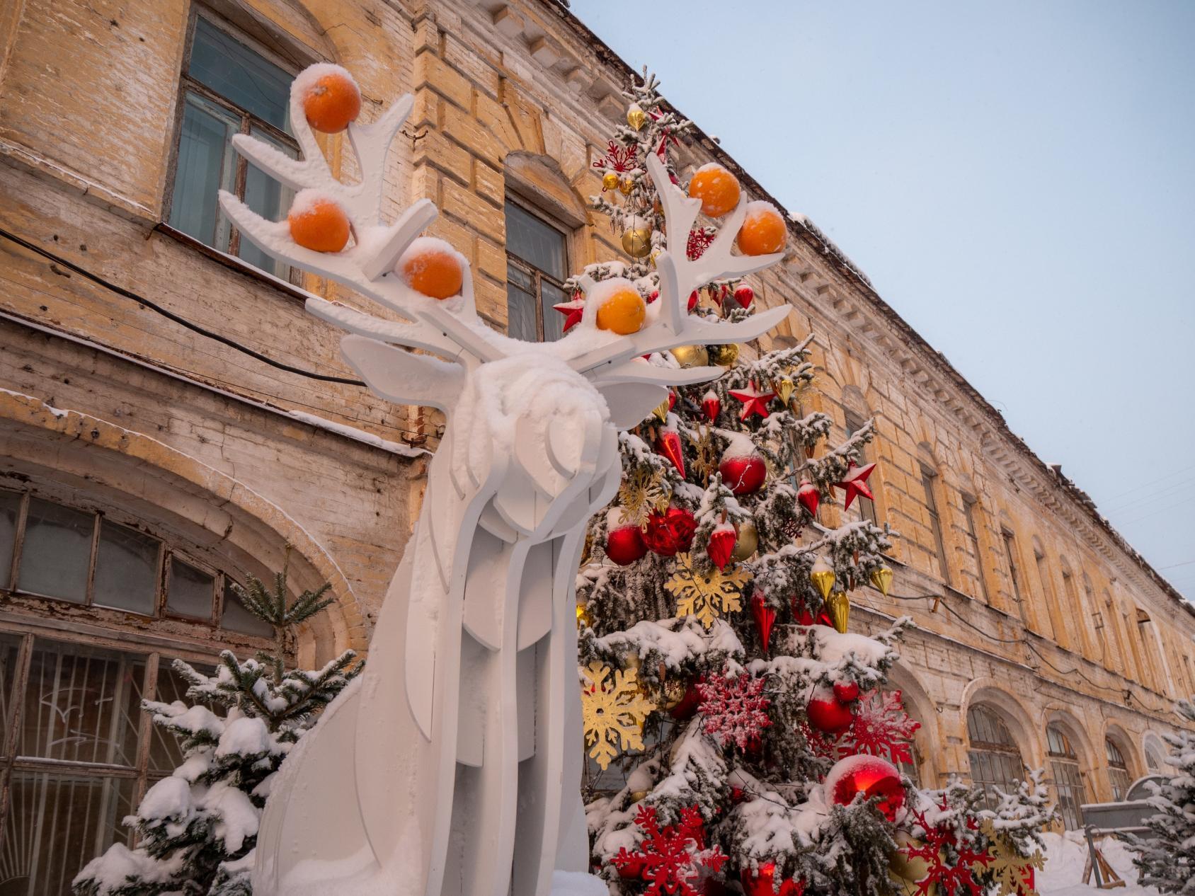 Перед Новым годом Банковский переулок в Архангельске засияет праздничными  огнями